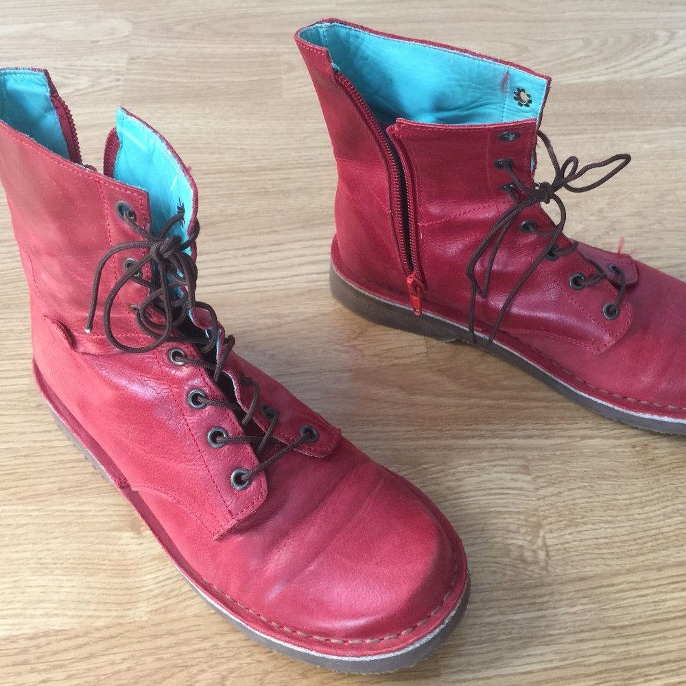 Vintage hand-crafted red+aqua leather desert boots